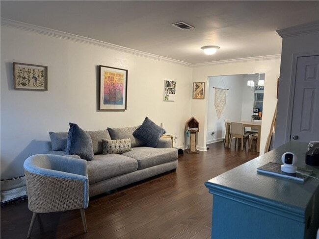 Foto del edificio - 265 Winding River Dr