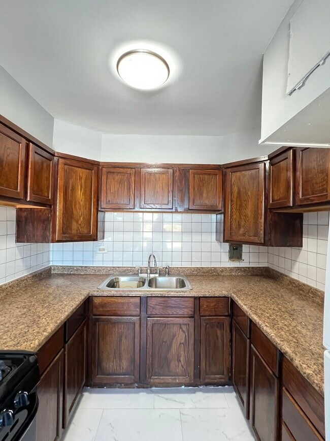 Foto del edificio - 5335 N California Ave