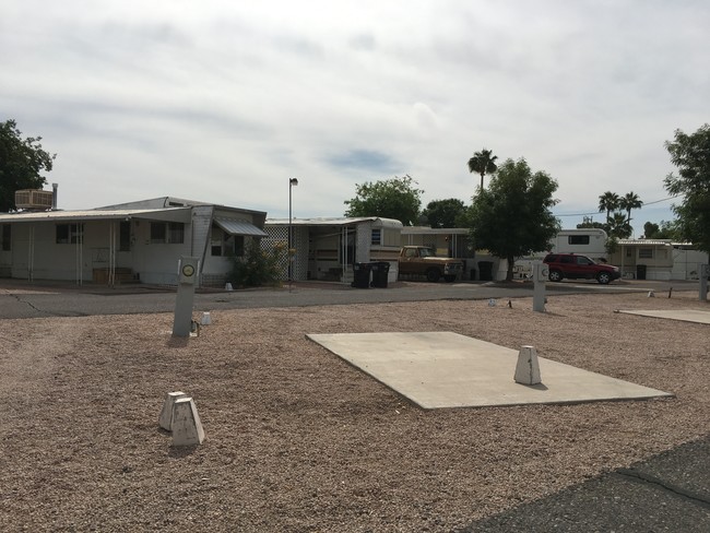 Building Photo - X-b Trailer Ranch-107 Spaces