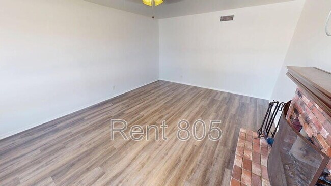 Foto del edificio - 6552 Partridge Dr