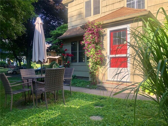 Foto del edificio - 352 Canterbury Rd