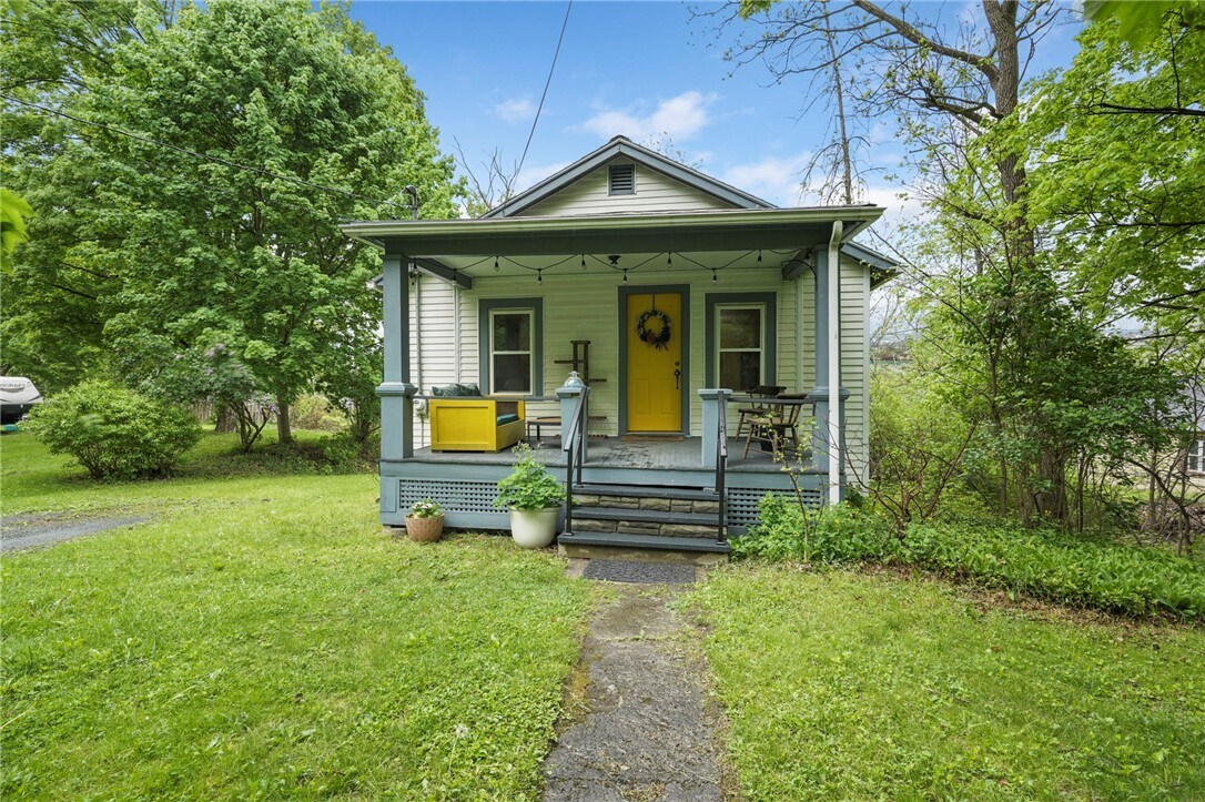 Foto principal - 570 Spencer Rd