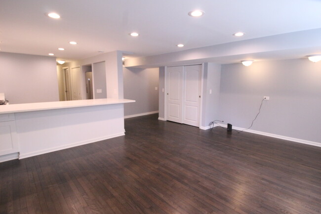 Foto del edificio - 6210 N Talman Ave