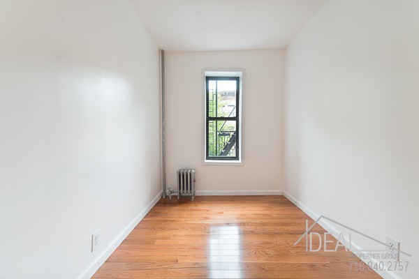 Building Photo - Newly Renovated 3BR in Park Slope