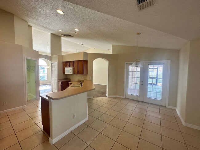 Building Photo - Home for rent