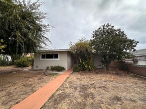 Building Photo - 414 N Alameda Ave