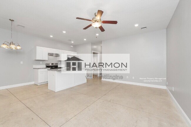 Foto del edificio - 5551 S Handley St