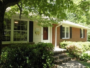 Building Photo - 4100 Castlewood Rd