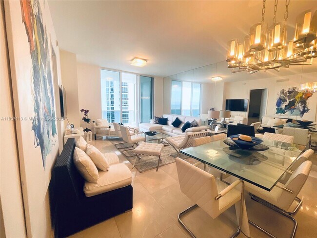 Foto del edificio - 16001 Collins Ave