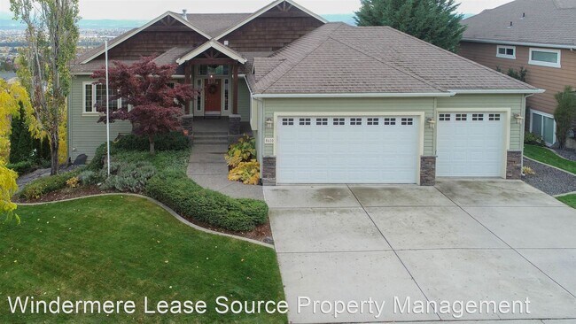 Foto del edificio - 5 br, 3.5 bath House - 8610 E Blue Fox Lane