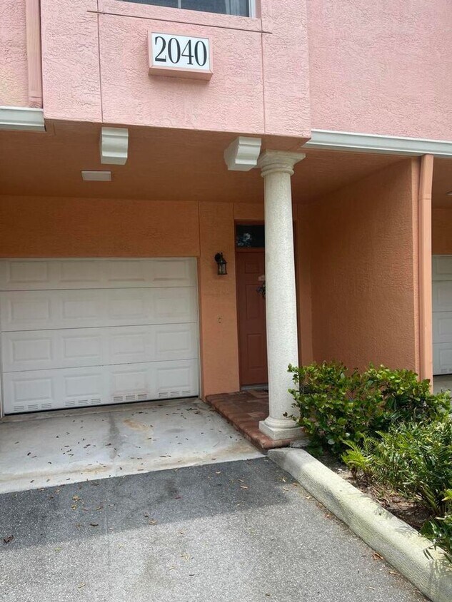Photo - 2040 ALTA MEADOWS LANE #Apartment 1605