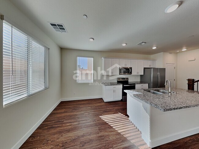 Foto del edificio - 83 Foxridge Swings Ln