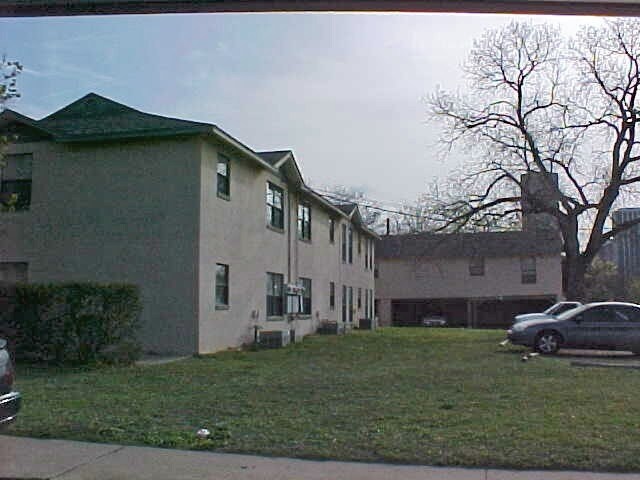 Foto del edificio - Elm Place Apartments