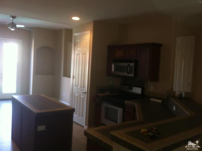 Building Photo - 78625 Bottlebrush Dr
