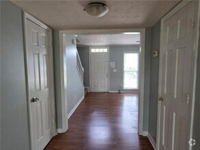 Building Photo - 876 Indian Lake Dr NW