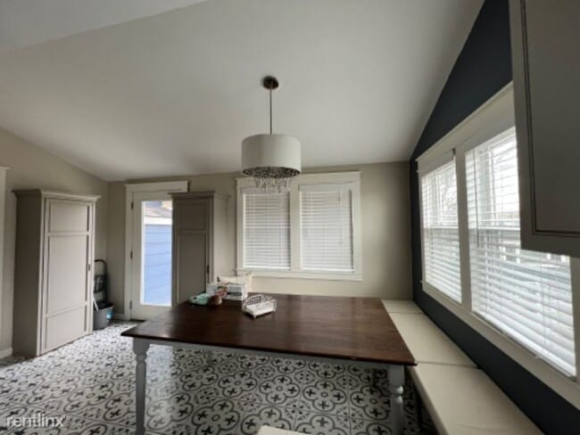 Building Photo - 2 br, 2 bath House - 16011 Shelbyville Rd