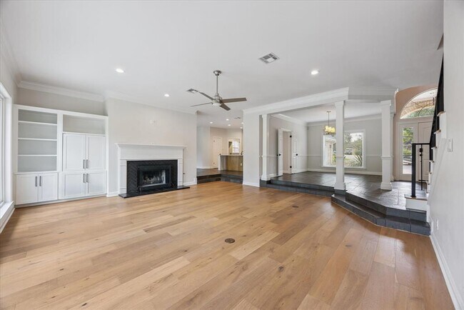 Building Photo - 5908 Down Valley Ct