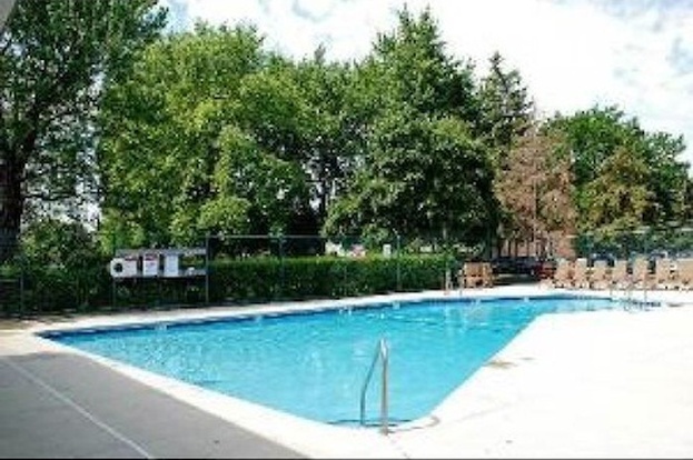 Pool - 5358 N Cumberland Ave