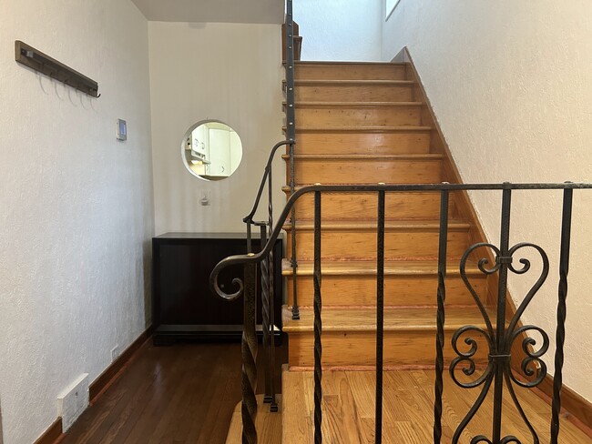 Foto del edificio - 248 Mansion St