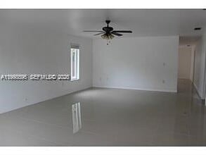 Building Photo - 500 NW 43rd Ct