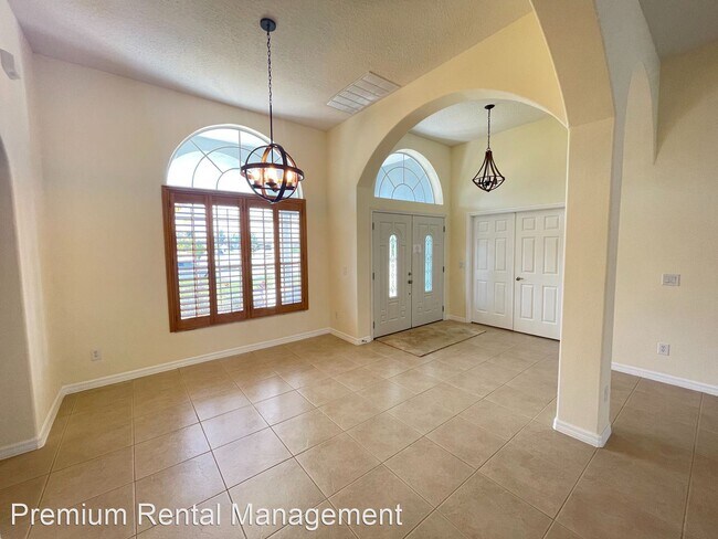 Building Photo - 4 br, 2 bath House - 766 Seneca Trail