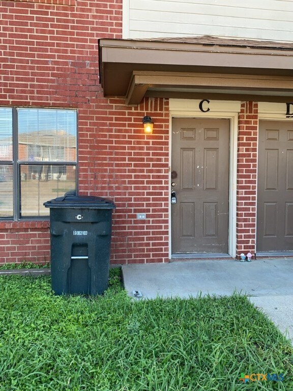 Foto del edificio - 3404 Barcelona Dr