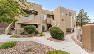 Building Photo - 1900 Tierra Vista Dr