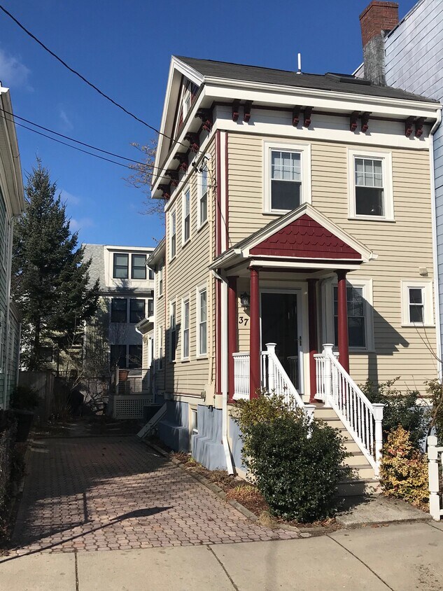 37 Tremont St, Cambridge, MA 02139 House Rental in Cambridge, MA