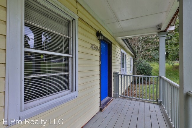 Building Photo - 4246 Campbellton Rd SW
