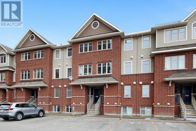 Building Photo - 700 Reardon Private
