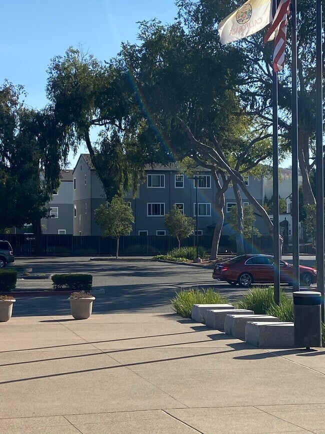 Building Photo - 390 Estudillo Ave