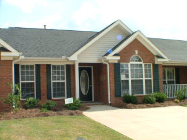 Primary Photo - 321 Vanderbilt Dr