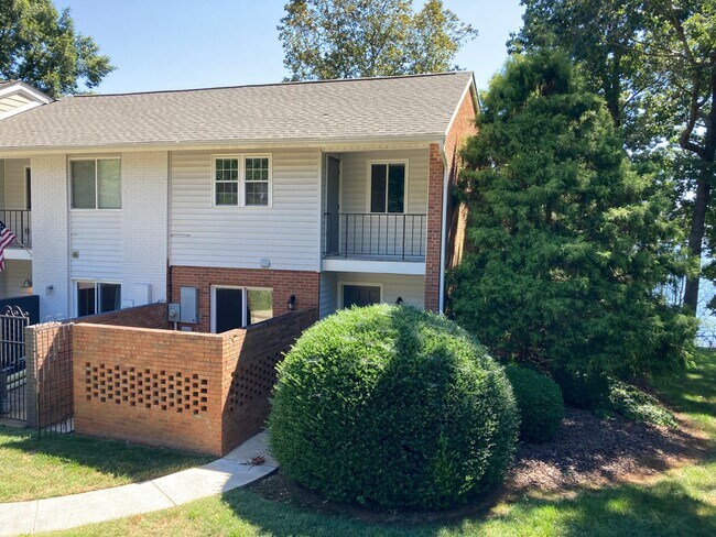 Foto del edificio - WATERFRONT Two Bed Townhouse in Denver Wit...