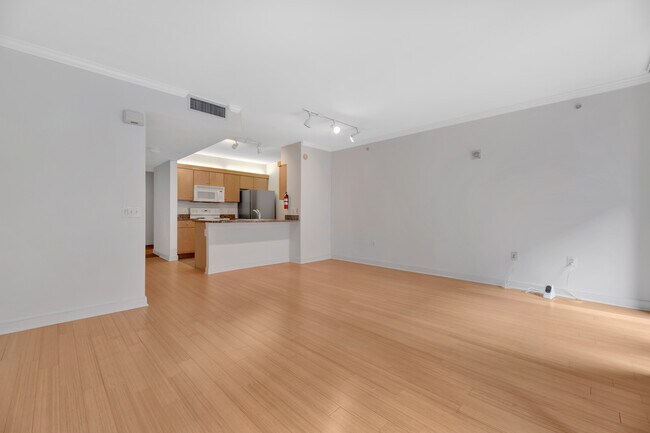 Foto del edificio - 616 E St NW