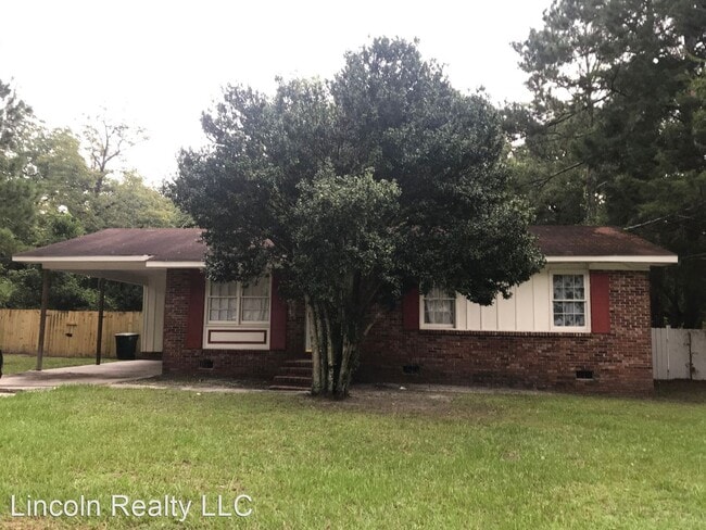 Building Photo - 3 br, 1 bath House - 305 Blitch St.*