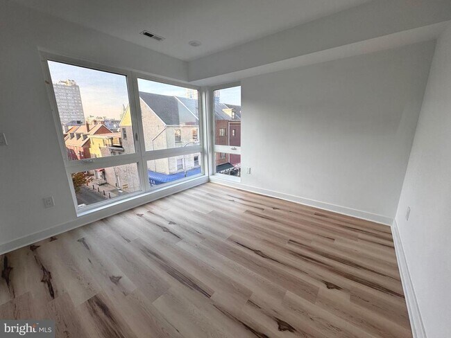 Foto del edificio - 215 N 9th St