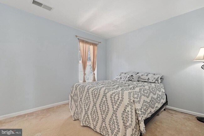 Building Photo - 11420 Tulip Poplar Terrace