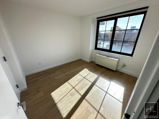 Building Photo - NORTHERN BOULEVARD