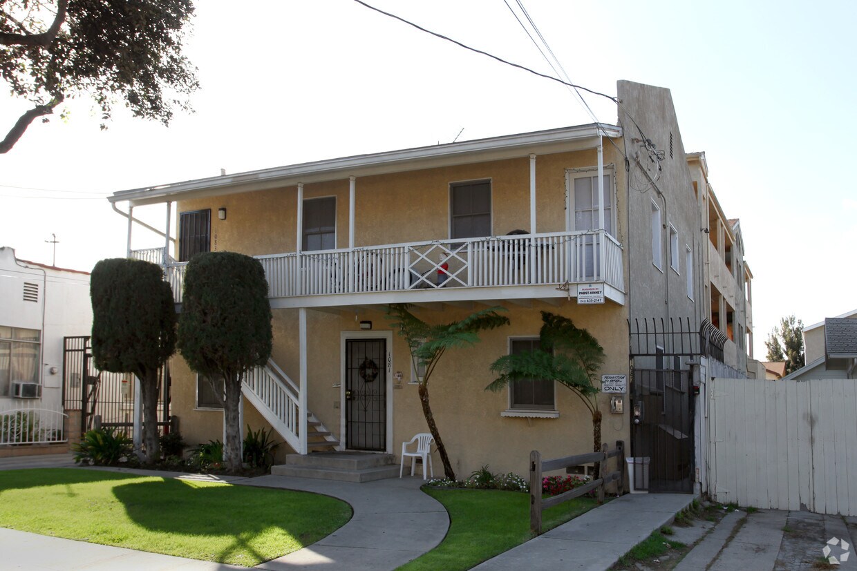 Foto del edificio - 1081 Temple Ave