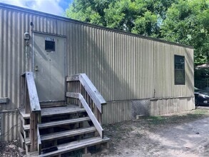 Building Photo - 115 W Mulberry Ave