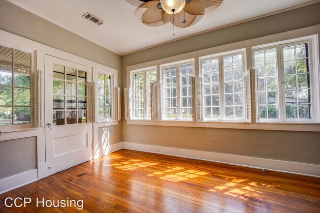 Foto del edificio - 3 br, 3 bath House - 601 May Avenue