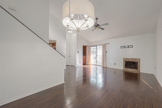 Foto del edificio - 3758 Tanglewilde St