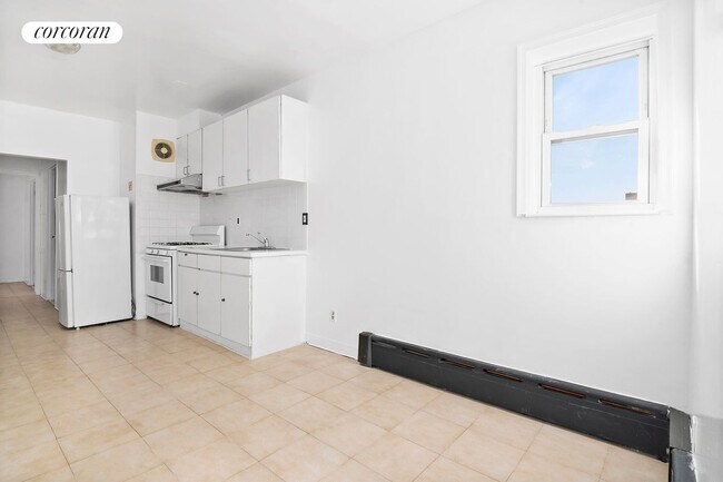 Building Photo - 45-6 Vernon Blvd