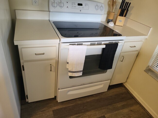 Foto del edificio - 943 SE Mayo Dr