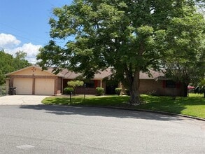 Building Photo - 803 Glen Arden Way