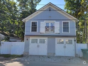 Building Photo - 516 Main St