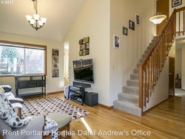 Building Photo - 3 br, 2.5 bath House - 17926 NW Sylvania Lane