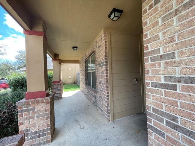 Foto del edificio - 15203 Lucian Dr