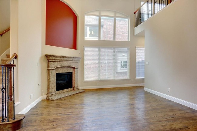 Building Photo - 4821 Empire Way