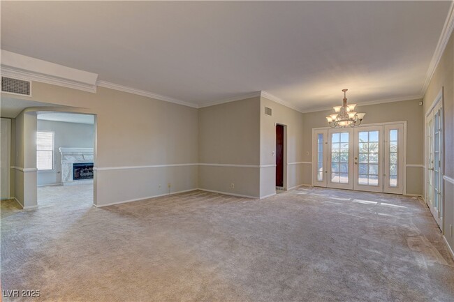 Building Photo - 8700 Captains Pl